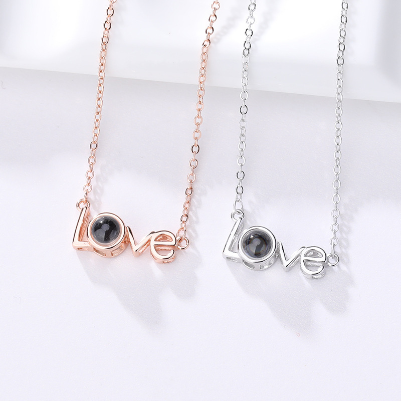 Collier Love