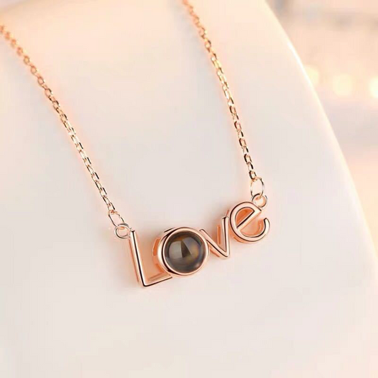 Collier Love